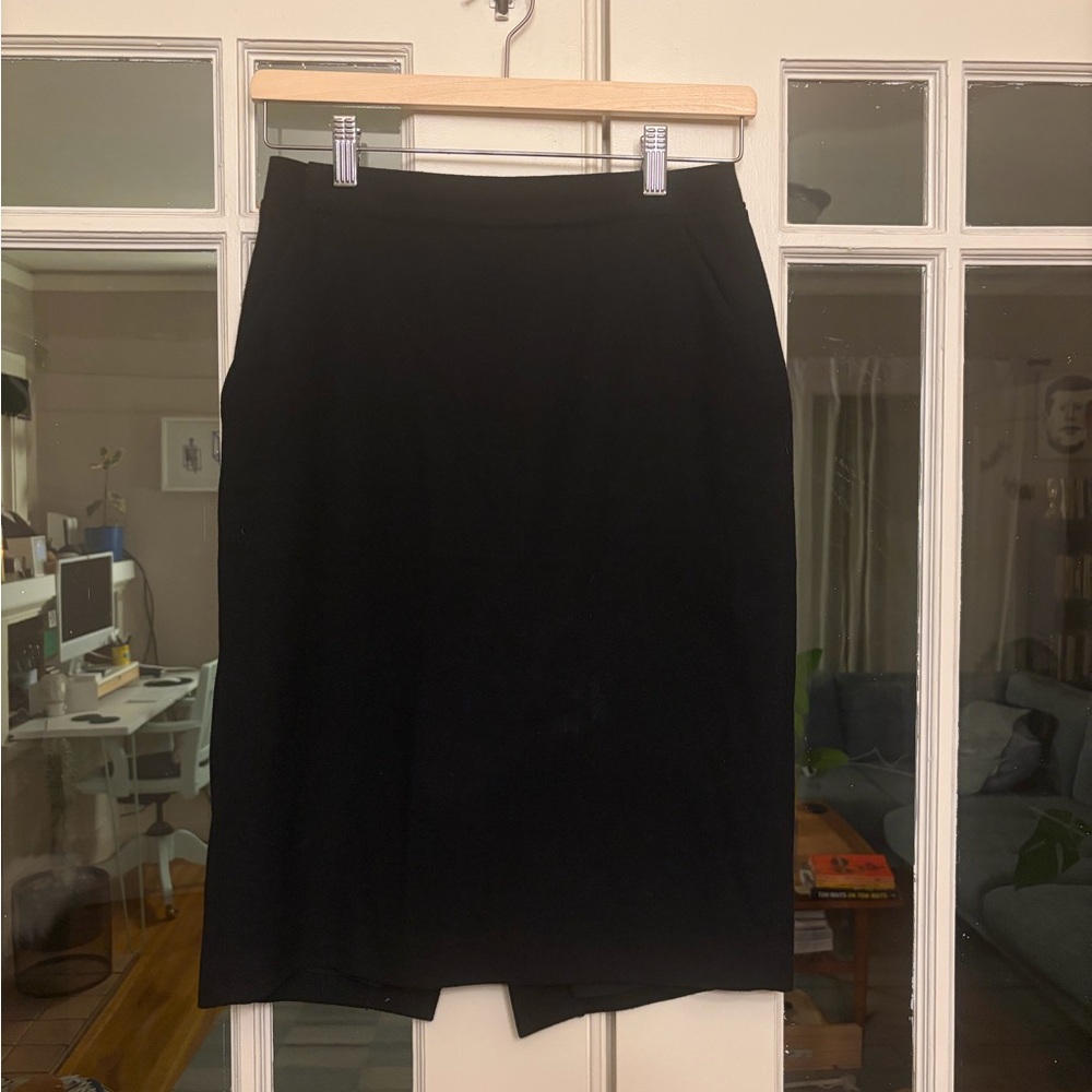 Elegant Black Women's Skirt
